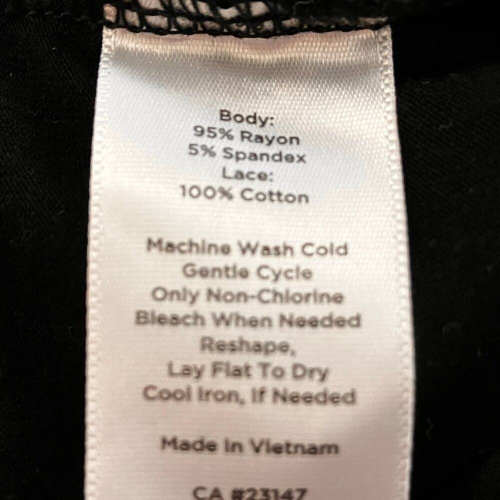 Talbots Women's Black Embroidered Lace Overlay Sleeveless Blouse SZ 3X - Picture 7 of 7